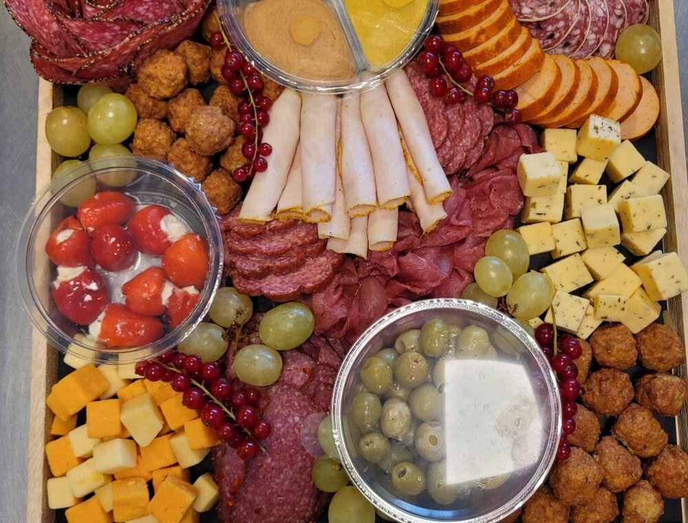 Plateau de tapas (entrée 200 g, plat principal, 400 g)